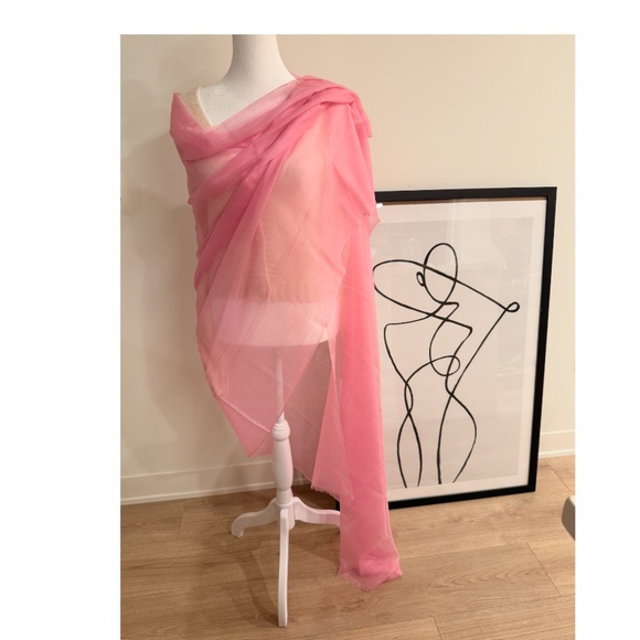 NWT Ovcio Featherlight Taffy Pink Cashmere Scarf | OS | Valentines Day Perfect - Picture 8 of 13